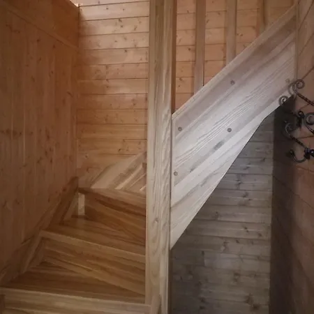 Kiviranna puhkemajad