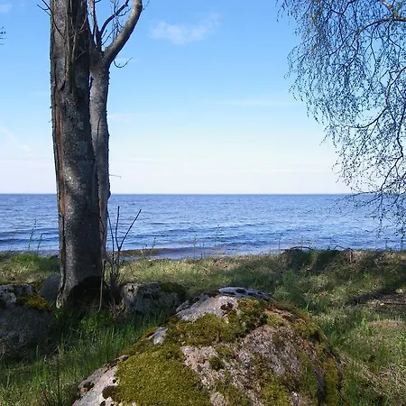 Kiviranna puhkemajad