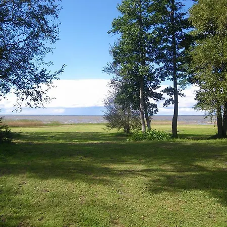 Kiviranna puhkemajad