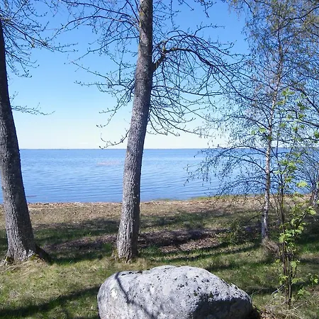 Сasa de vacaciones Kiviranna Puhkemajad *