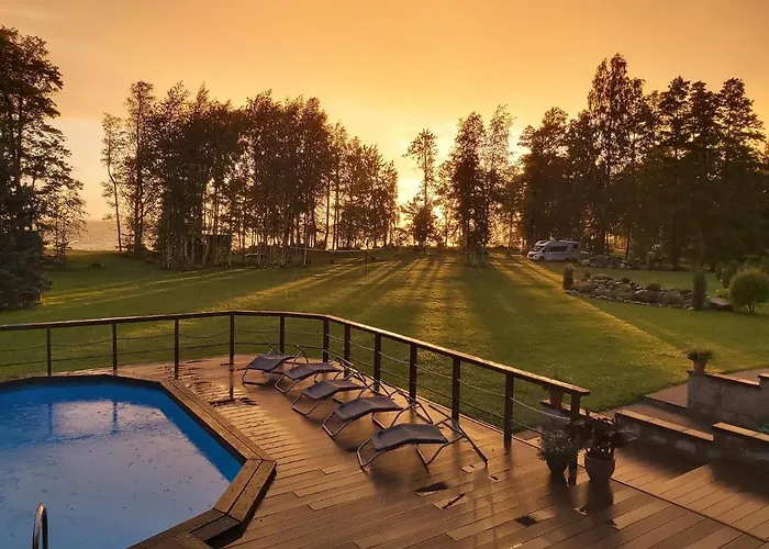 Kiviranna puhkemajad