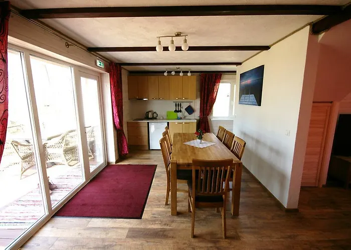 Kiviranna puhkemajad Suure-Rakke